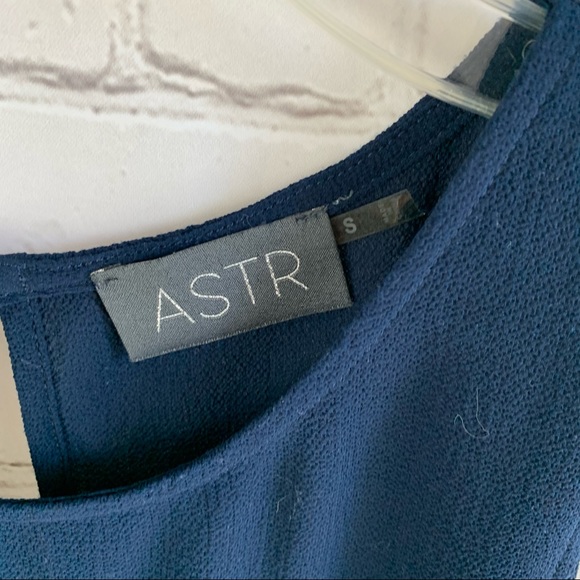 ASTR The Label Eyelet Tank Top - Picture 4 of 6